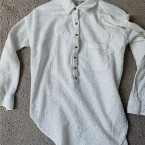 Classic White Textured-woman  Shirt. Fits medium.